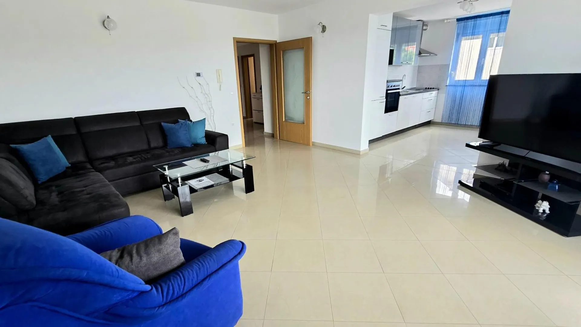 Apartments With A Parking Space Kastav, Opatija - 13457 0*, Kastav